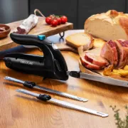 Faca elétrica com vários modelos de lâminas