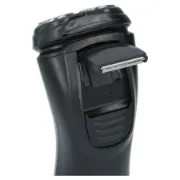 Aparador de patilhas e bigode incluído na máquina de barbear