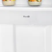 Dispensador de água com capacidade de 2 litros