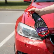 Removedor da marca DUNLOP eficaz na remoção de insetos de vidros e carroçaria de automóveis