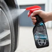 Spray de limpeza de jantes que deixa um acabamento igual a novo