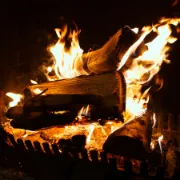 Acendalha em gel da BEAP indicada para acendimento de lareiras e salamandras