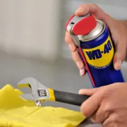 Spray ideal para Bricolage e DIY com aplicador dupla ação